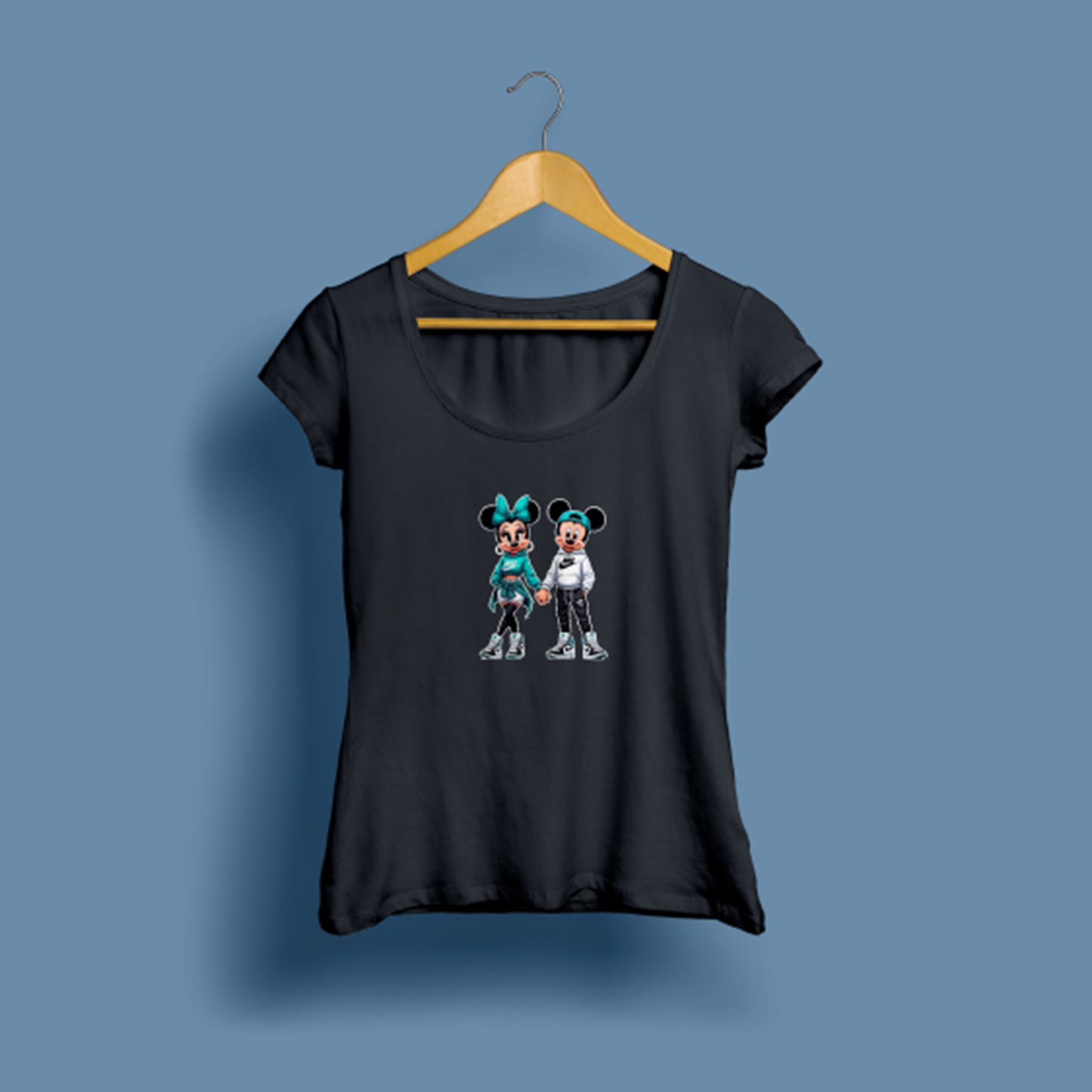 Kadın Mickey Mouse baskılı T-Shirt / Mickey Mouse 106