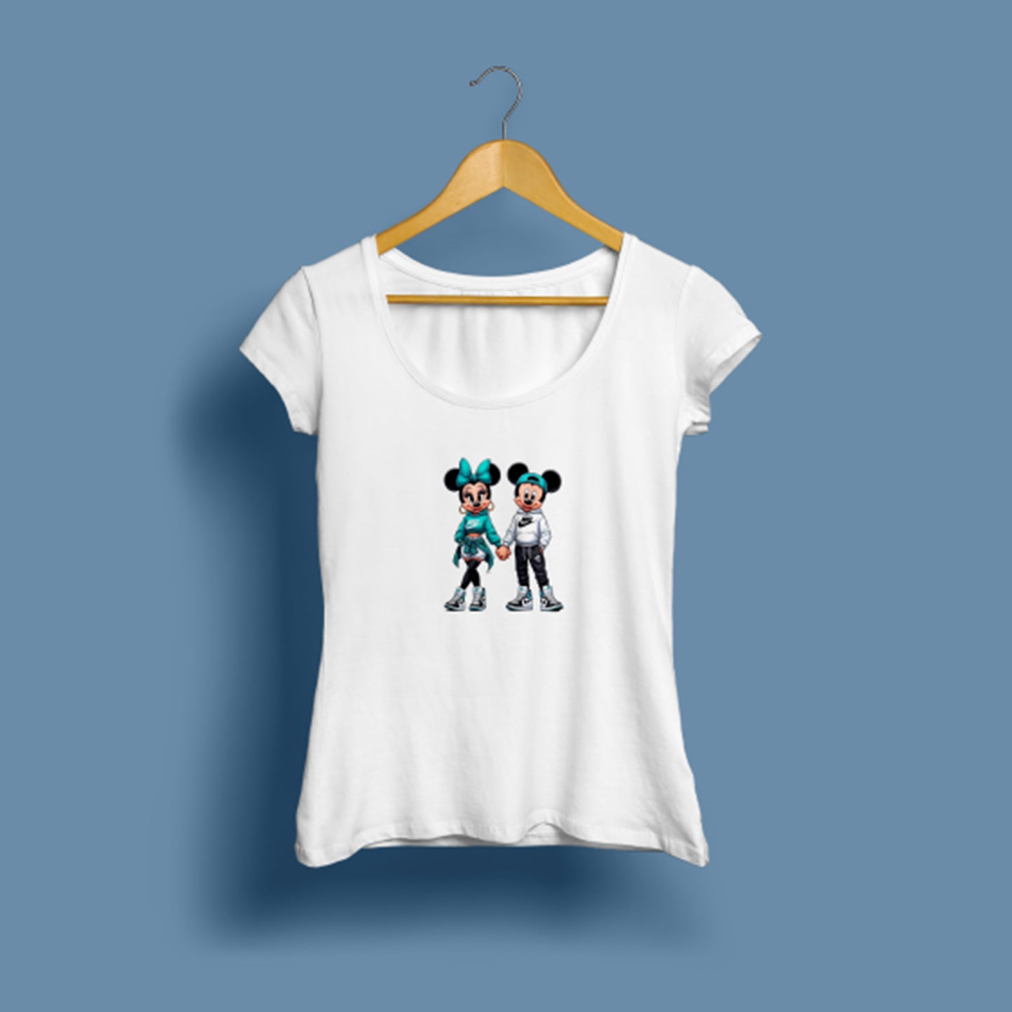 Kadın Mickey Mouse baskılı T-Shirt / Mickey Mouse 106