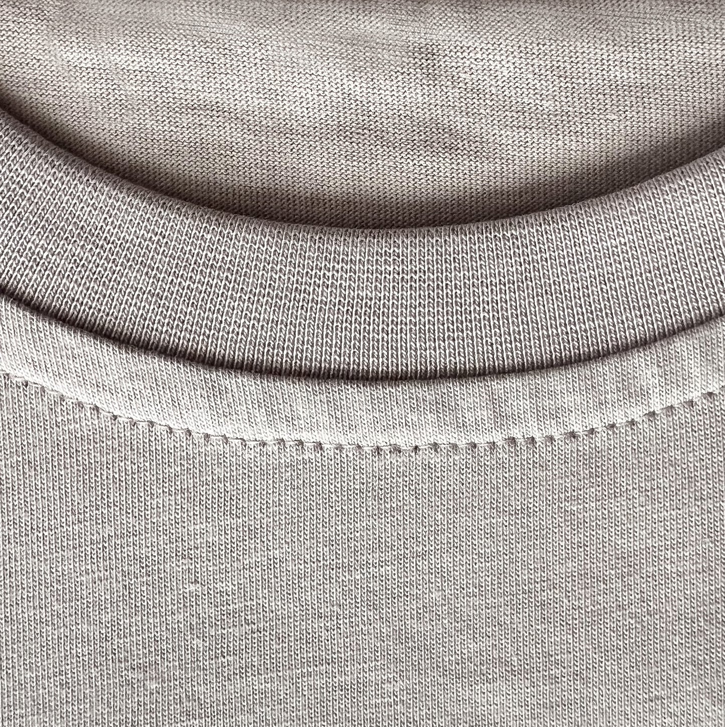 Totem Baskılı T-Shirt / Totem